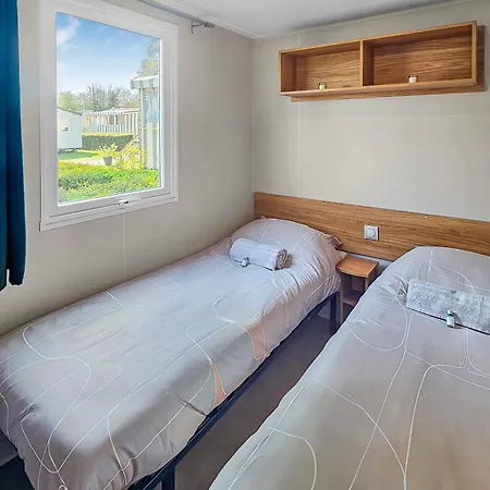 Le Nomatitoz אתר קמפינג Litteau